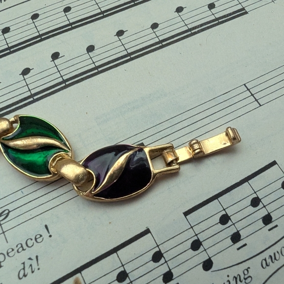 Elegant Multicolor Gold-Tone Bracelet - Picture 4 of 7